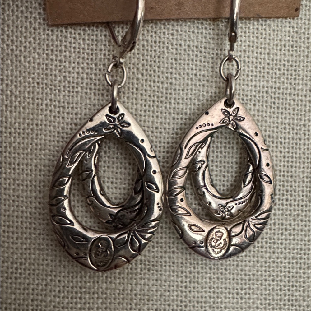 Premier Designs Silver Floral Drop Earrings - Picture 2 of 3